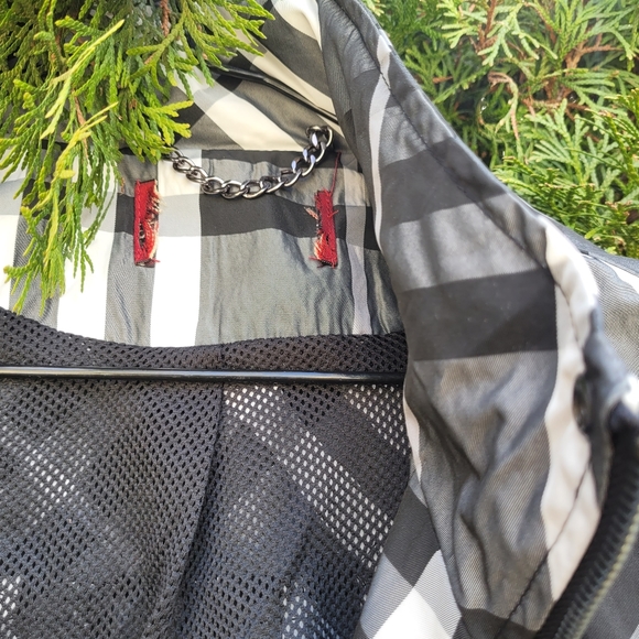 Plaid rain jacket - Picture 6 of 8